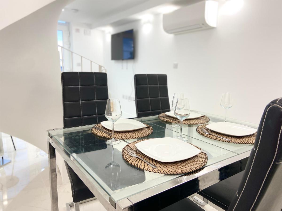 Unique Waterfront Duplex On The Mediterranean - Caleta, Catalan Bay Gibraltár Kültér fotó
