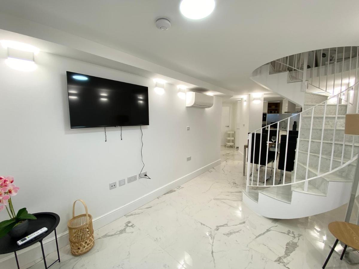 Unique Waterfront Duplex On The Mediterranean - Caleta, Catalan Bay Gibraltár Kültér fotó