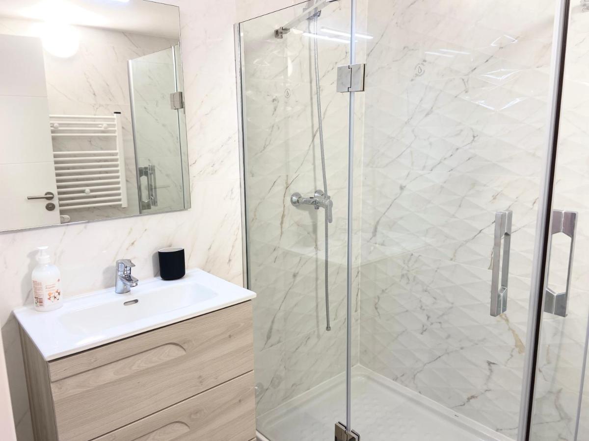 Unique Waterfront Duplex On The Mediterranean - Caleta, Catalan Bay Gibraltár Kültér fotó