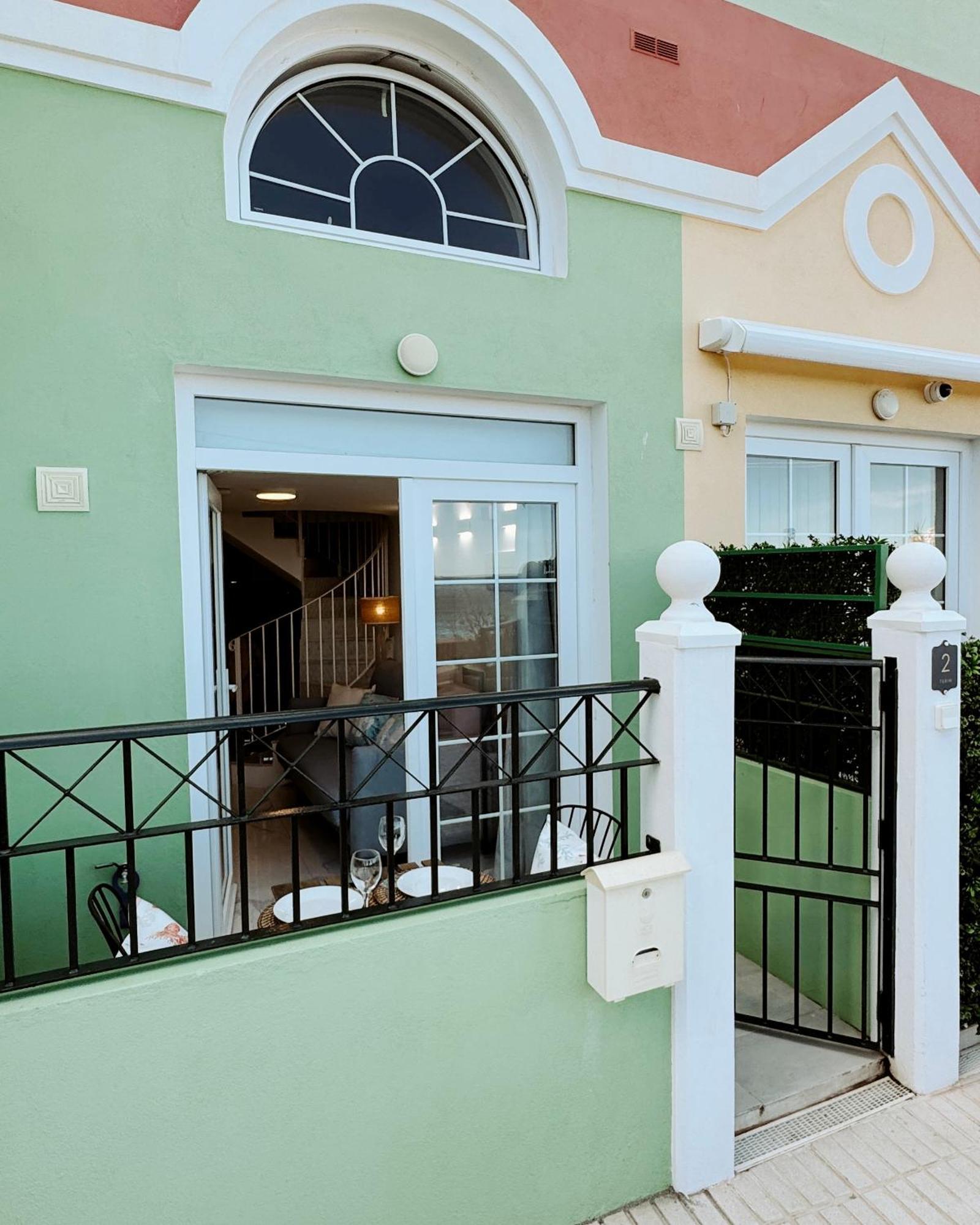 Unique Waterfront Duplex On The Mediterranean - Caleta, Catalan Bay Gibraltár Kültér fotó